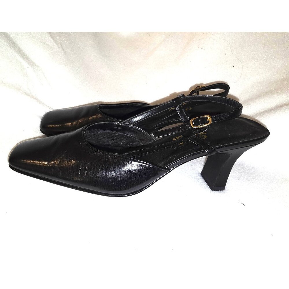 9-2-5 So Soft Black Sling Back Heels 7.5 M